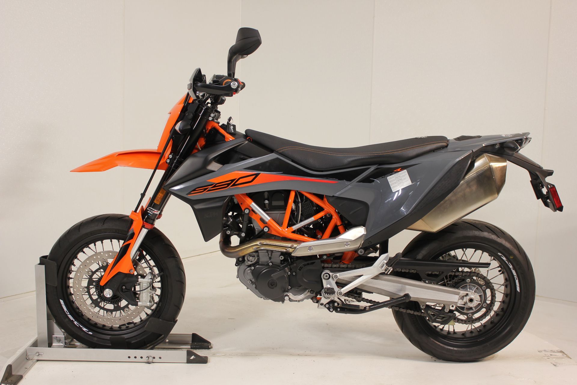 2021 KTM 690 SMC R in Pittsfield, Massachusetts - Photo 1