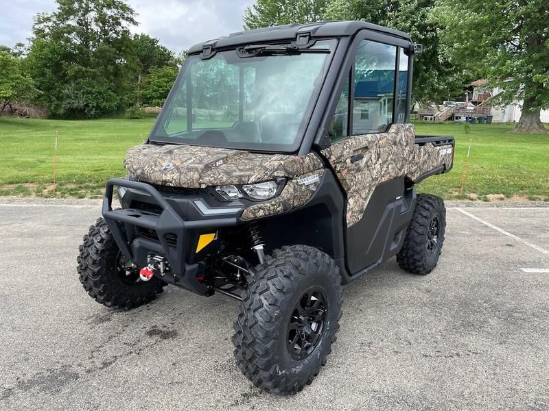 2023 Can-Am Defender Limited CAB HD10 in Adams, Massachusetts
