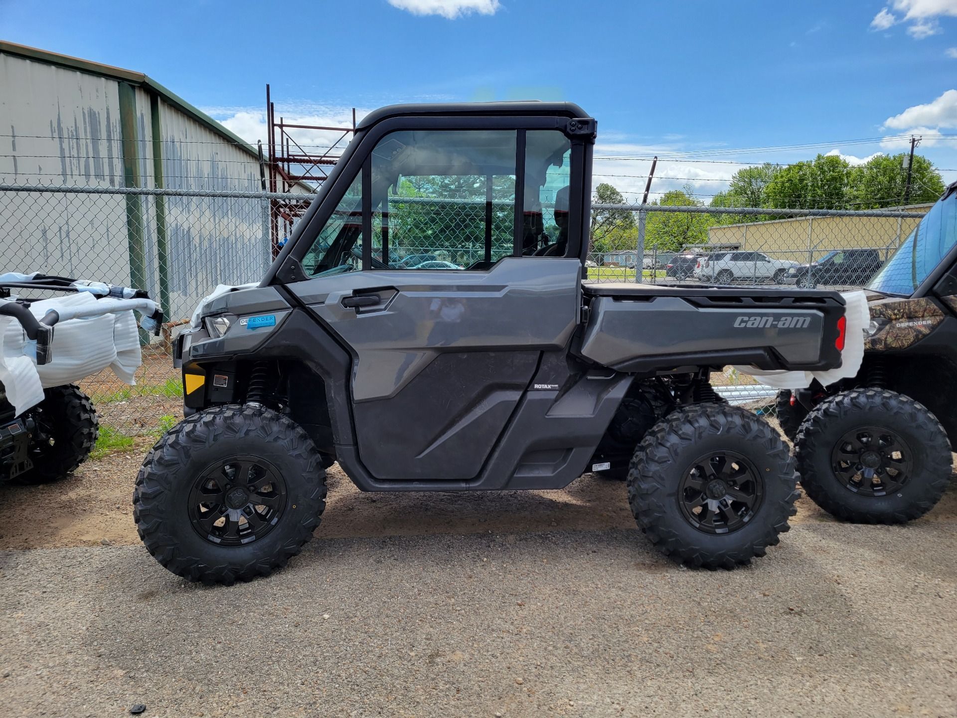 2024 Can-Am Defender Limited HD10 in Adams, Massachusetts