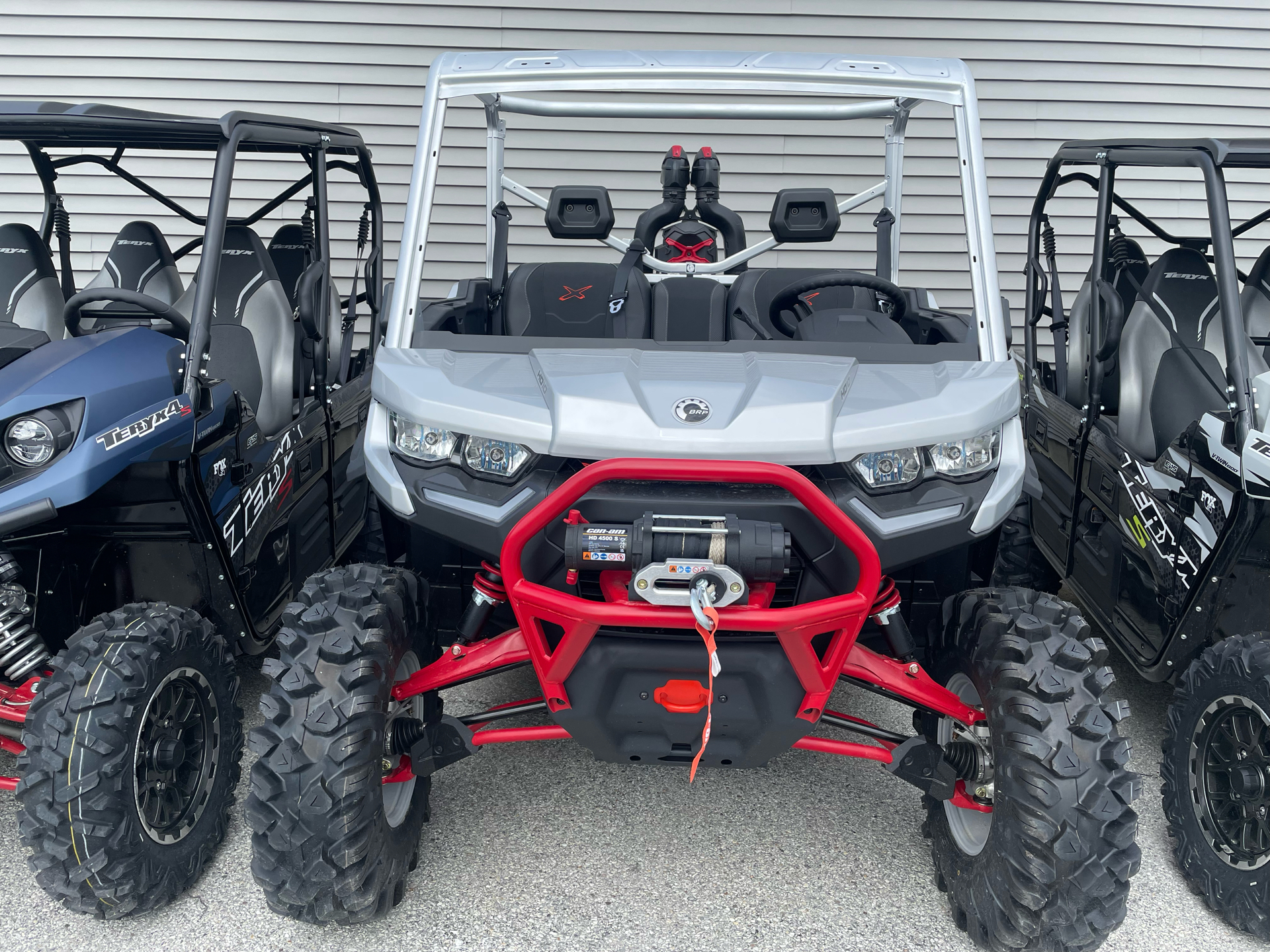 2024 Can-Am Defender X MR With Half Doors in Rutland, Vermont - Photo 2