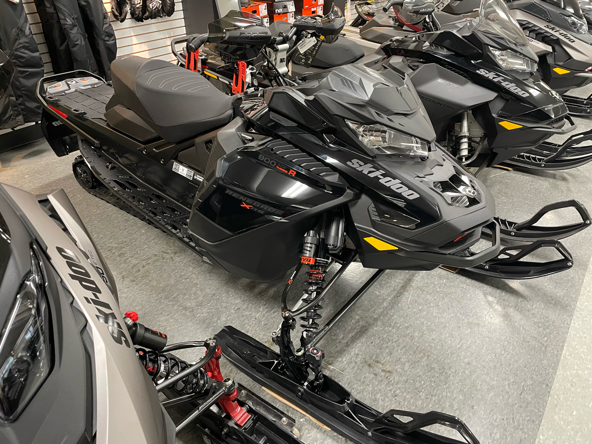 2023 Ski-Doo Renegade X-RS 900 ACE Turbo R ES RipSaw 1.25 Smart-Shox Pilot Tx w/ 7.8 in. LCD display in Rutland, Vermont - Photo 1