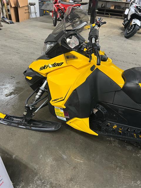 2014 Ski-Doo MX Z® TNT™ E-TEC® 600 H.O. in Rutland, Vermont - Photo 2