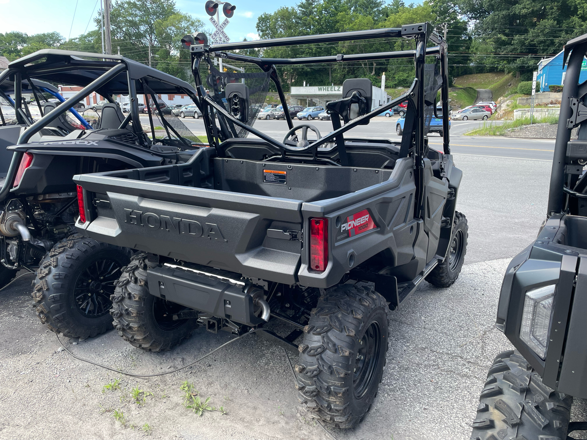 2024 Honda Pioneer 1000 in Rutland, Vermont - Photo 3