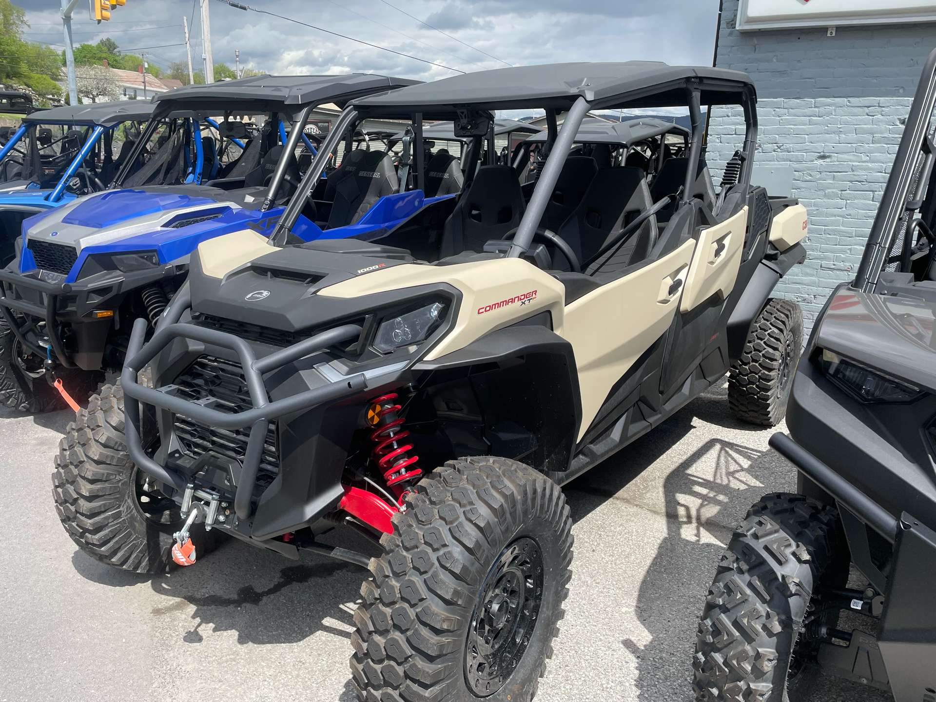 2024 Can-Am Commander MAX XT-P in Rutland, Vermont - Photo 1