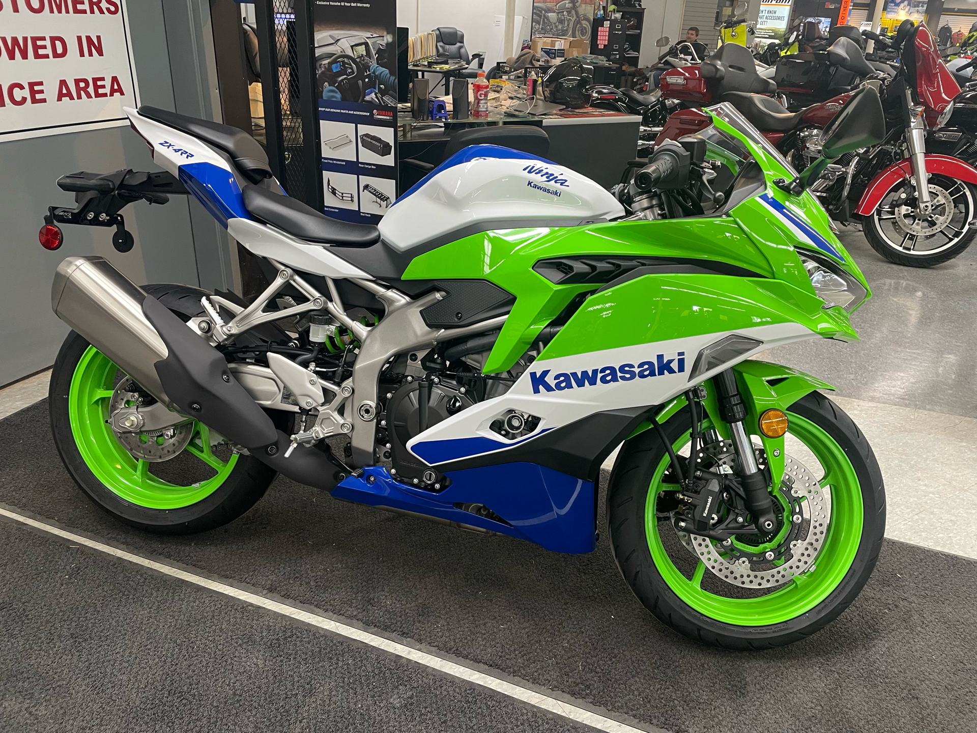 2024 Kawasaki Ninja ZX-4RR 40th Anniversary Edition ABS in Rutland, Vermont - Photo 2