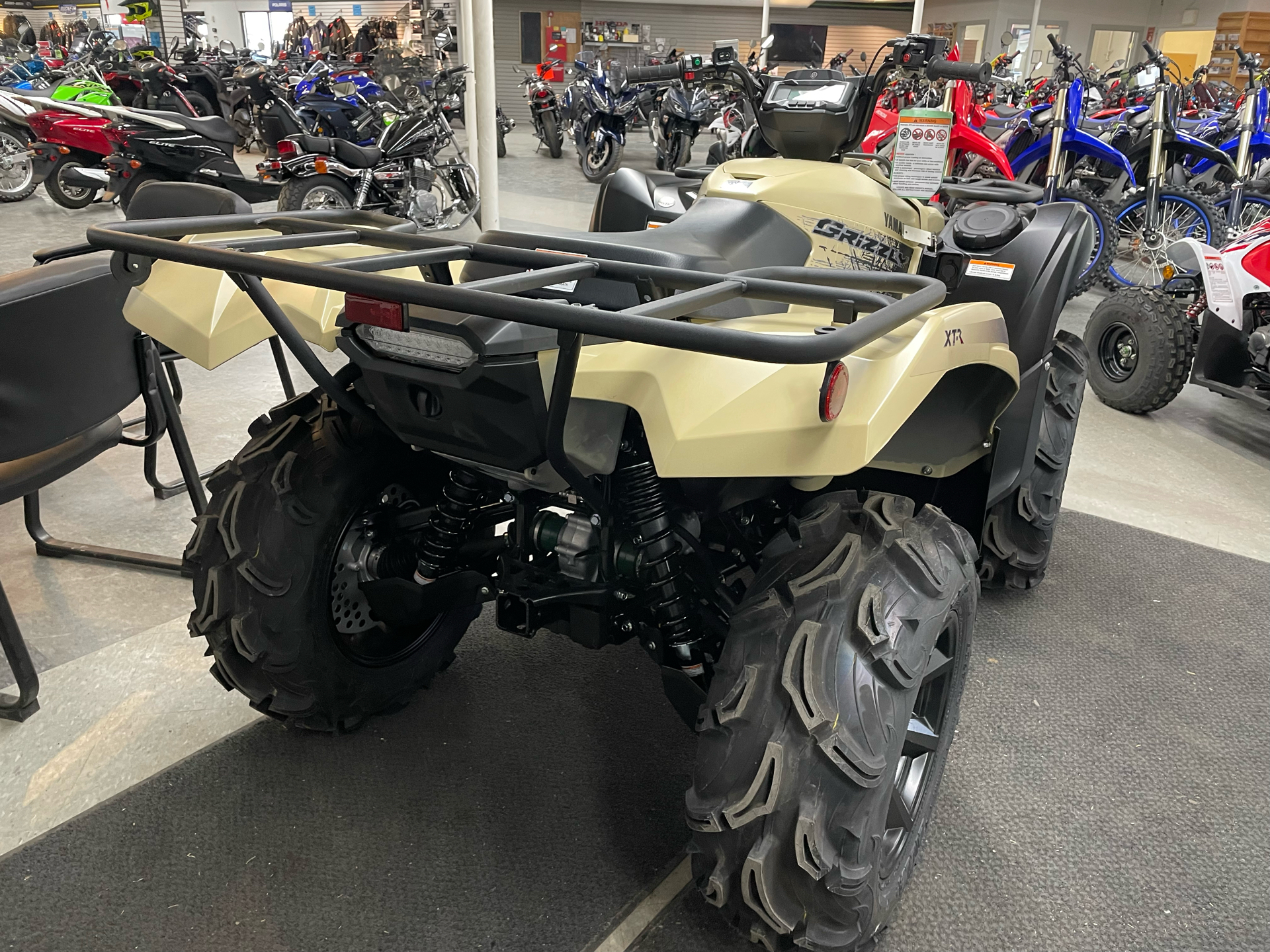 2023 Yamaha Grizzly EPS XT-R in Rutland, Vermont - Photo 4
