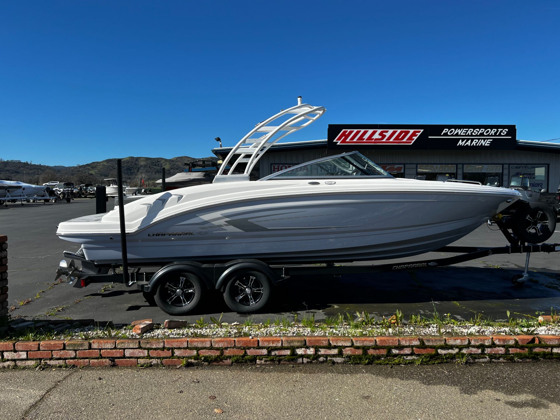 2023 Chaparral 23 SSi in Lakeport, California - Photo 4