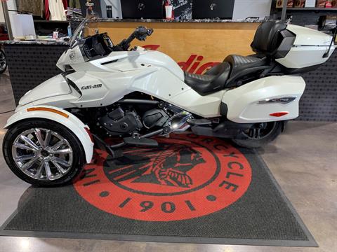 2018 Can-Am Spyder F3 Limited in Wilmington, Delaware - Photo 2