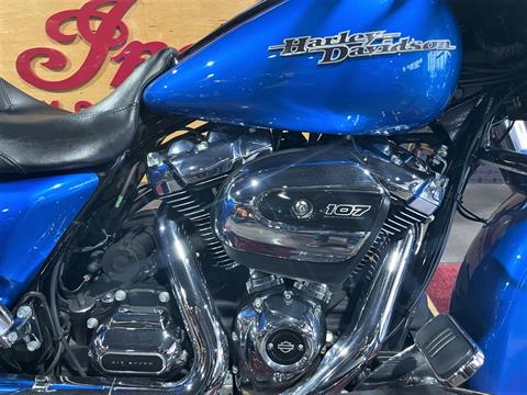 2018 Harley-Davidson Street Glide® in Wilmington, Delaware - Photo 2