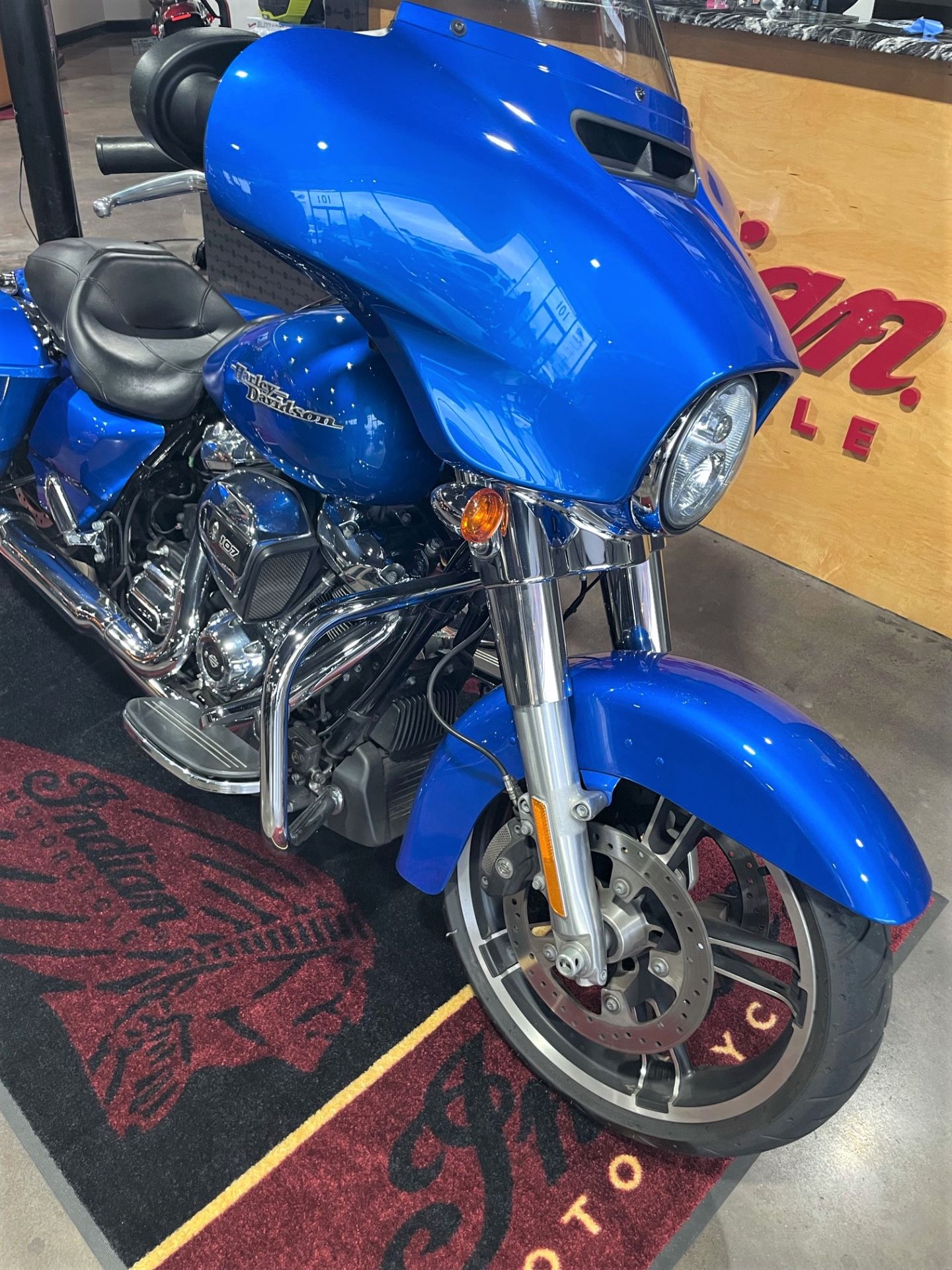 2018 Harley-Davidson Street Glide® in Wilmington, Delaware - Photo 3