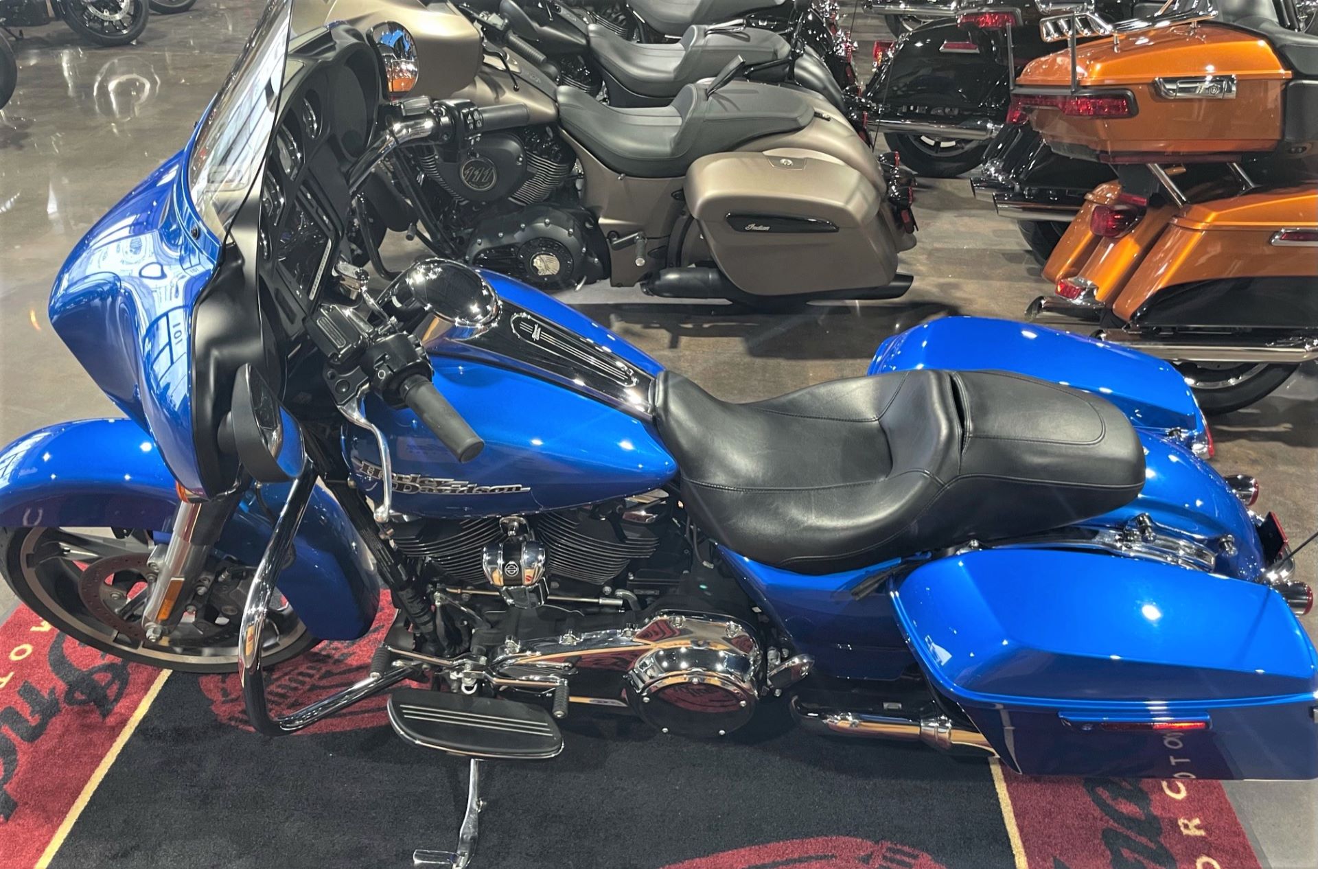 2018 Harley-Davidson Street Glide® in Wilmington, Delaware - Photo 5