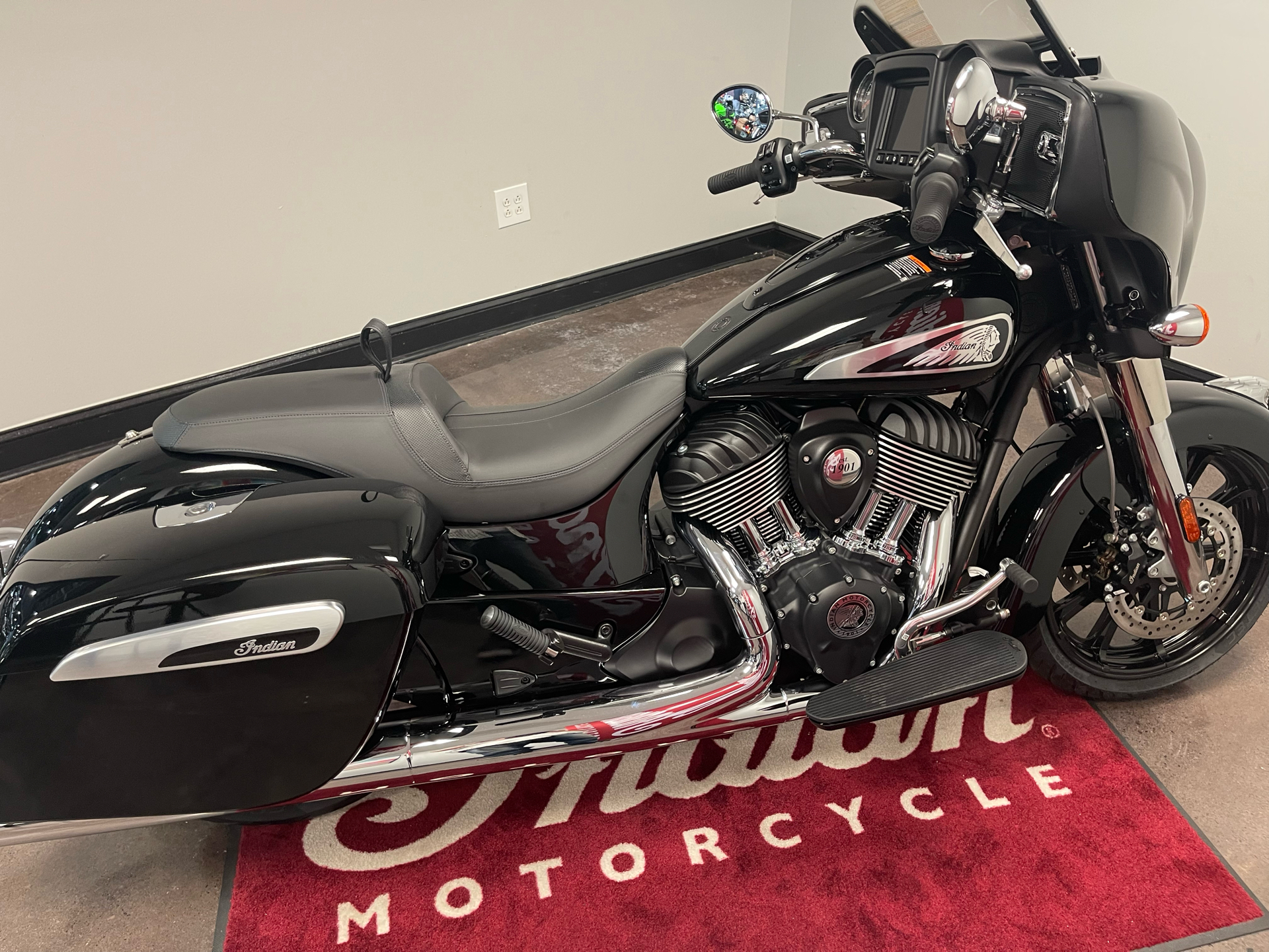 2023 Indian Motorcycle Chieftain® in Wilmington, Delaware - Photo 10
