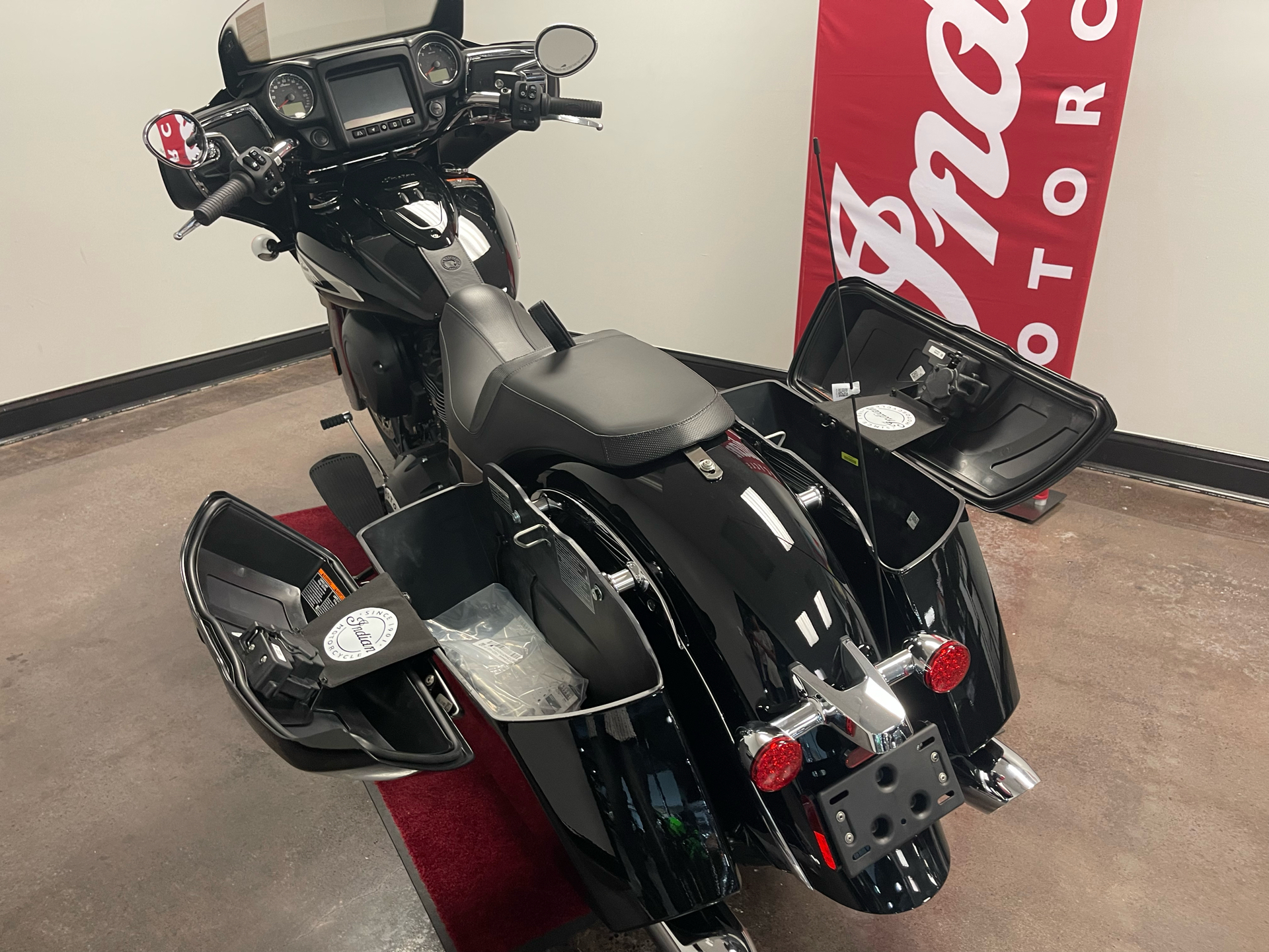 2023 Indian Motorcycle Chieftain® in Wilmington, Delaware - Photo 16