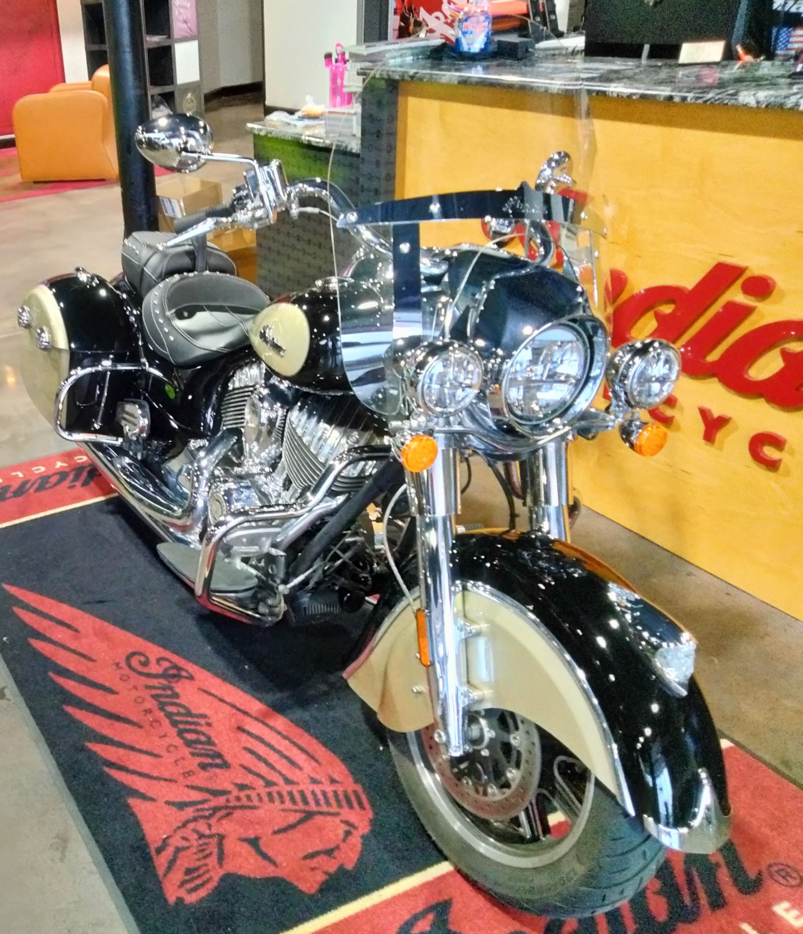 2021 Indian Motorcycle Springfield® in Wilmington, Delaware - Photo 2