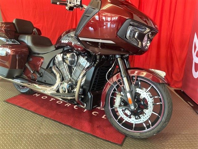 2022 Indian Motorcycle Challenger® Limited in Wilmington, Delaware - Photo 2