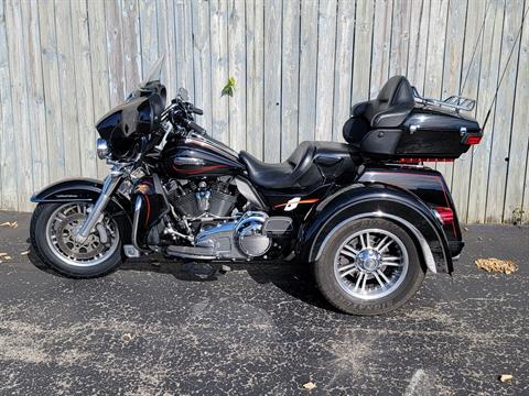 2014 Harley-Davidson Tri Glide® Ultra in Xenia, Ohio - Photo 2