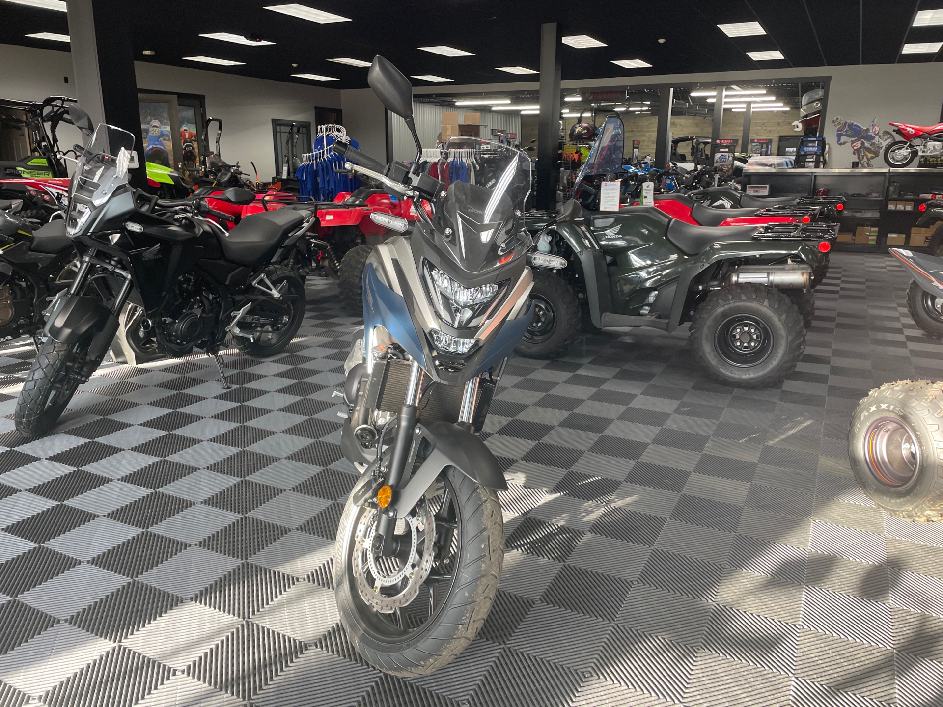 2024 Honda NC750X DCT in Medford, Wisconsin - Photo 2