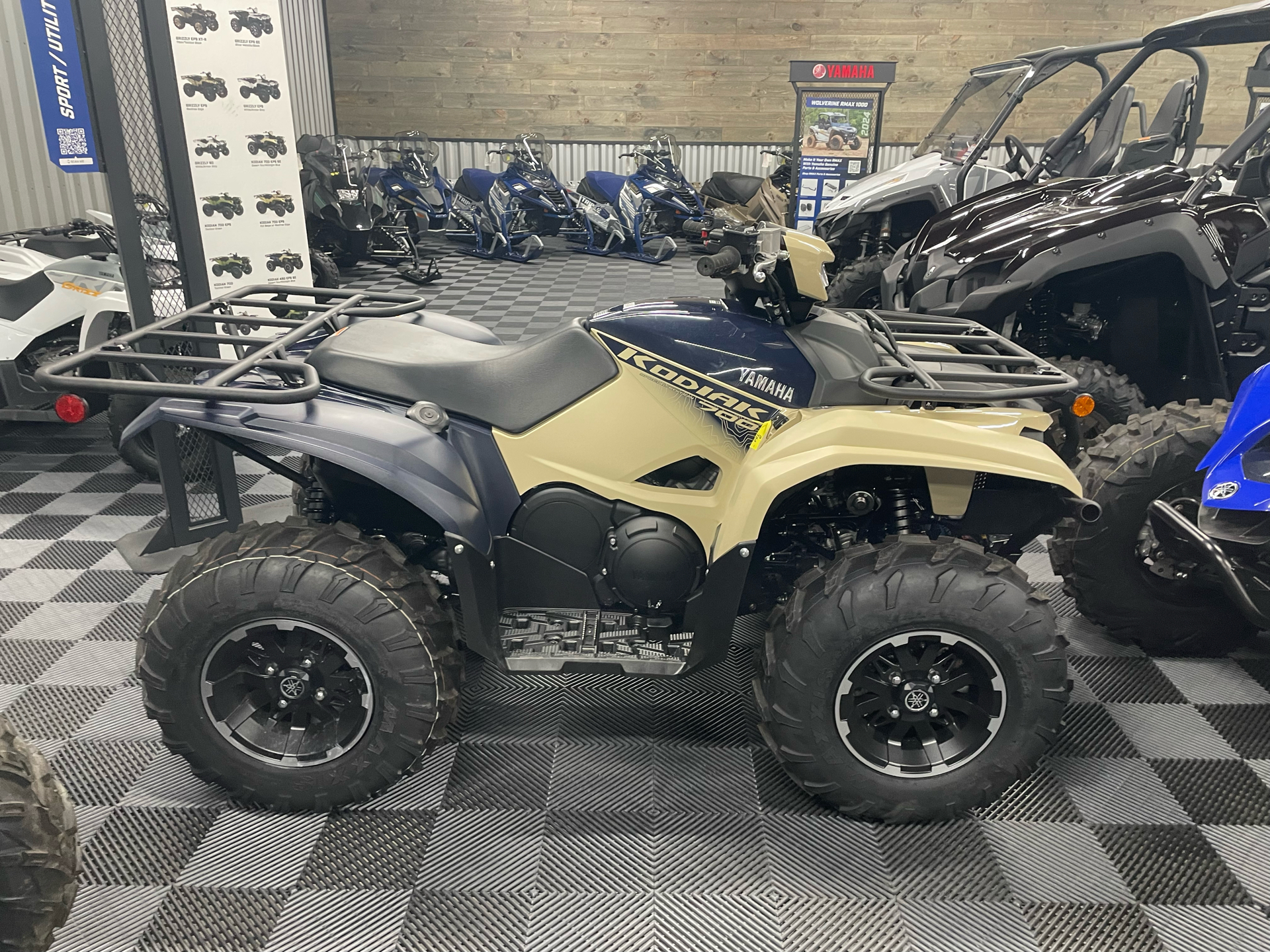 2024 Yamaha Kodiak 700 EPS SE in Medford, Wisconsin - Photo 4