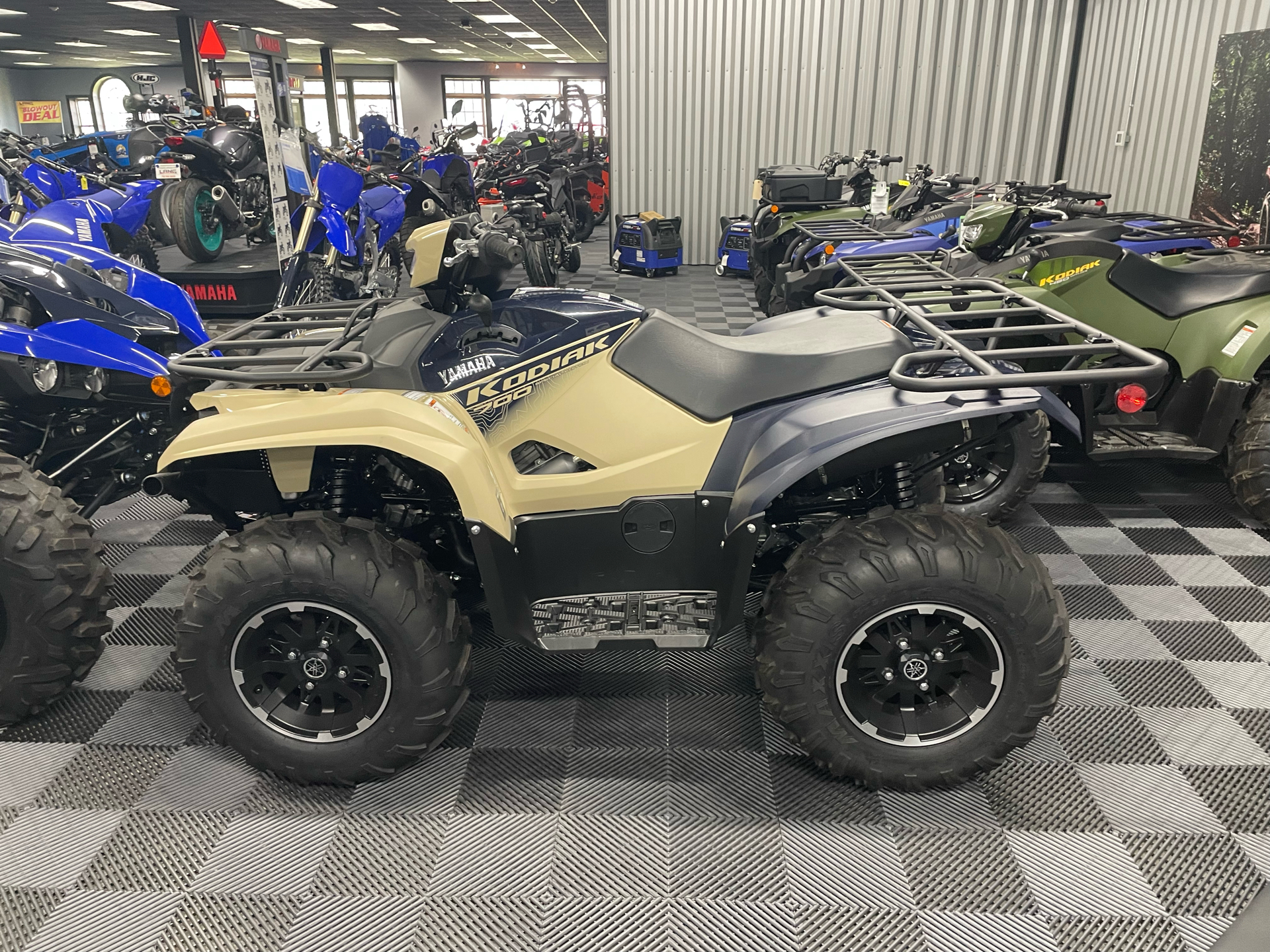 2024 Yamaha Kodiak 700 EPS SE in Medford, Wisconsin - Photo 6