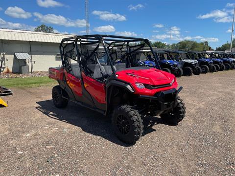 2023 Honda Pioneer 1000-6 Deluxe Crew in Medford, Wisconsin - Photo 3