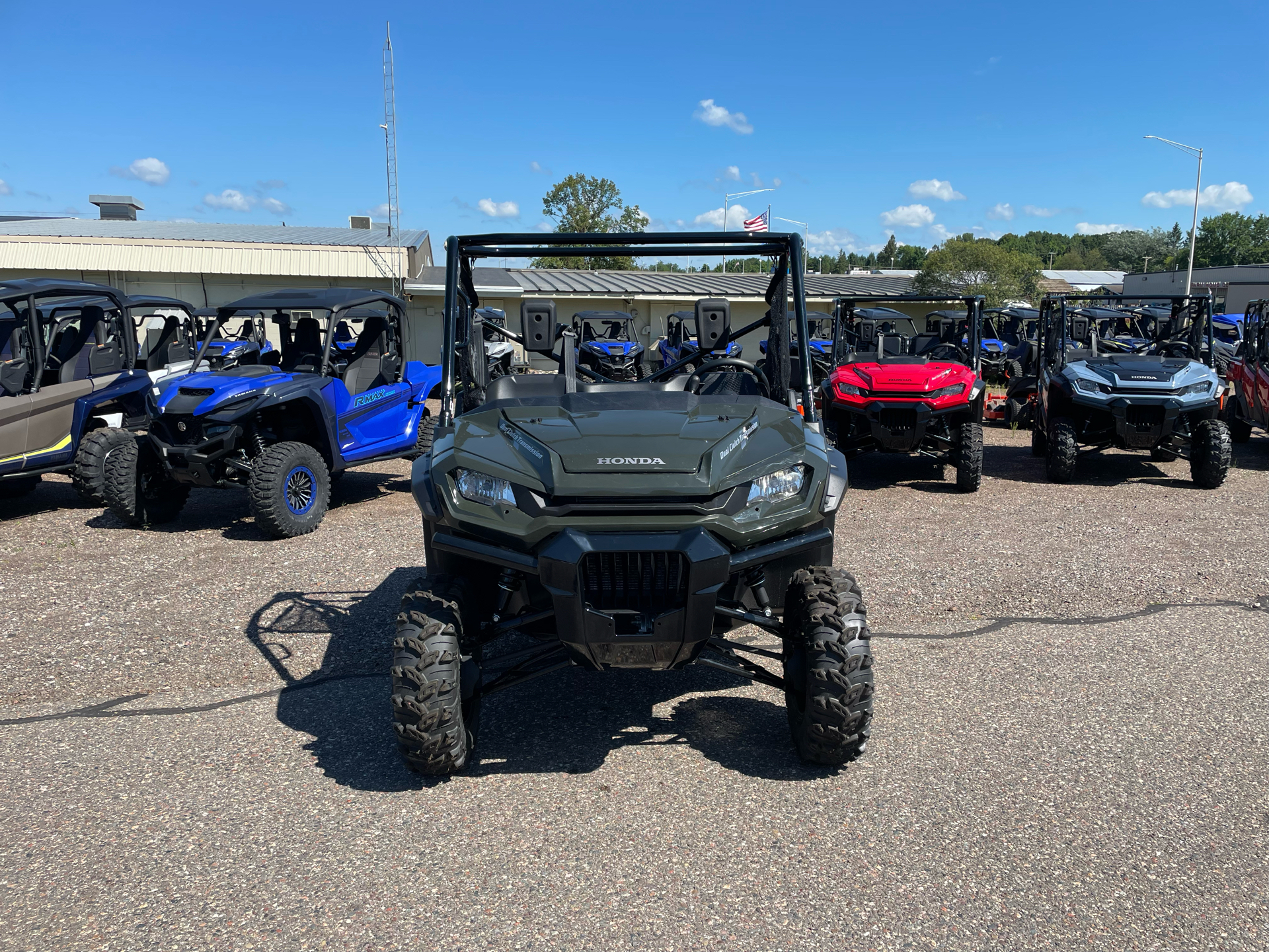 2024 Honda Pioneer 1000 Deluxe in Medford, Wisconsin - Photo 2