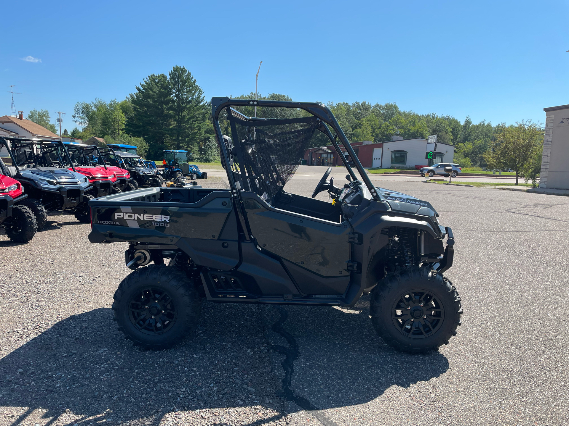 2024 Honda Pioneer 1000 Deluxe in Medford, Wisconsin - Photo 4