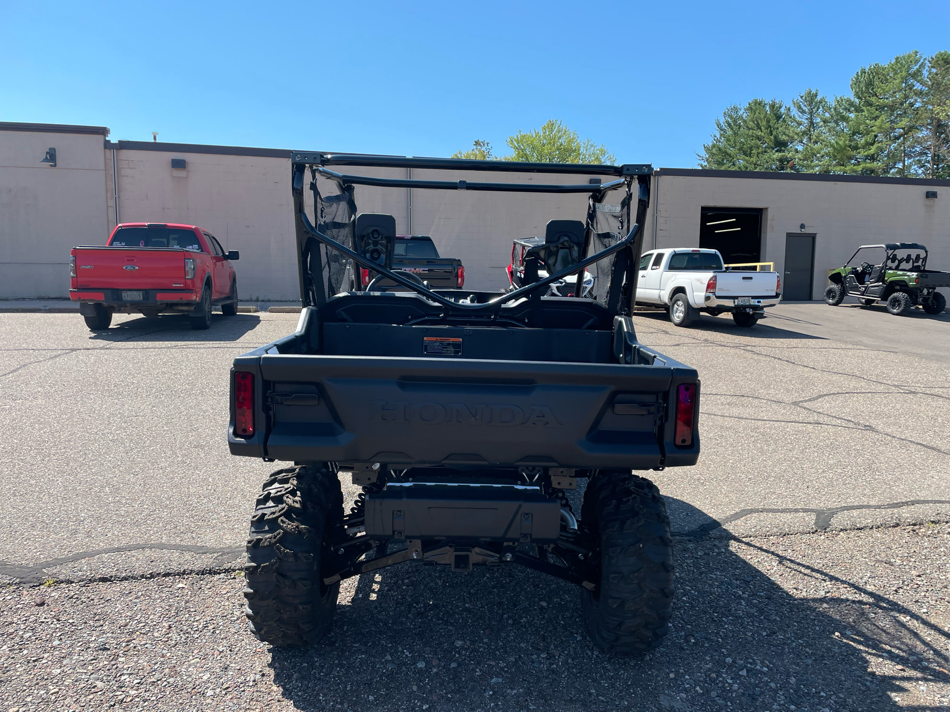 2024 Honda Pioneer 1000 Deluxe in Medford, Wisconsin - Photo 5