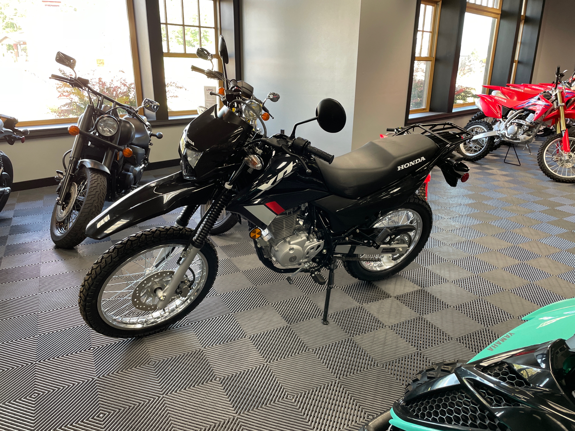 2024 Honda XR150L in Medford, Wisconsin - Photo 3