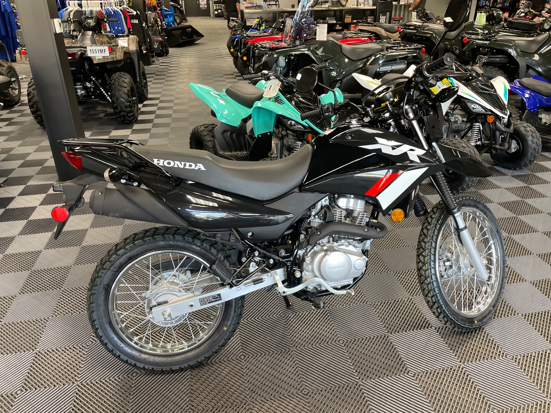 2024 Honda XR150L in Medford, Wisconsin - Photo 6