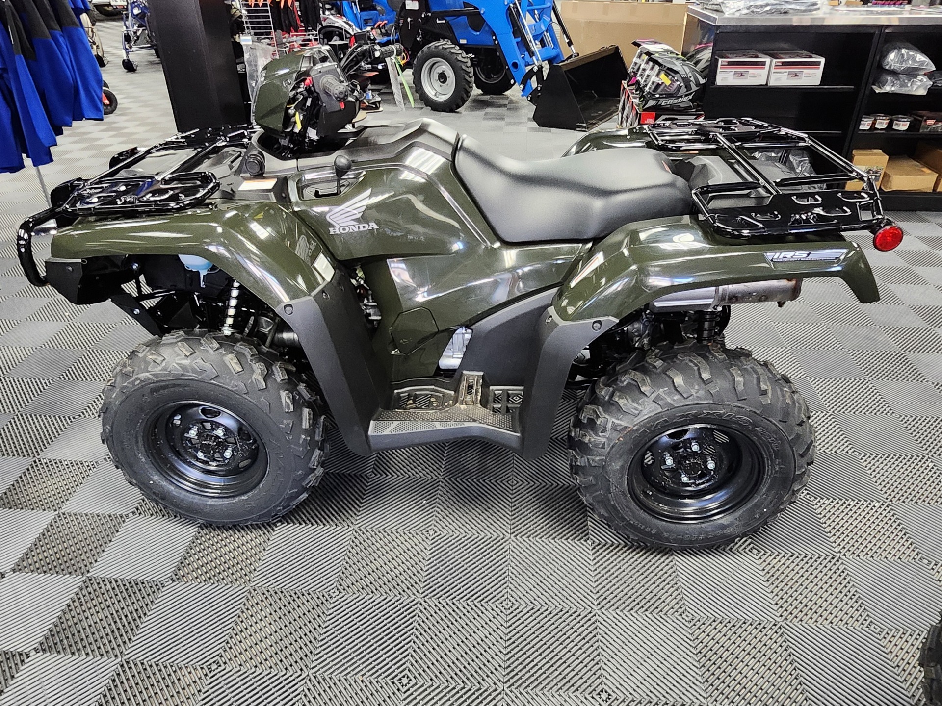 2024 Honda FourTrax Foreman Rubicon 4x4 Automatic DCT in Medford, Wisconsin - Photo 2