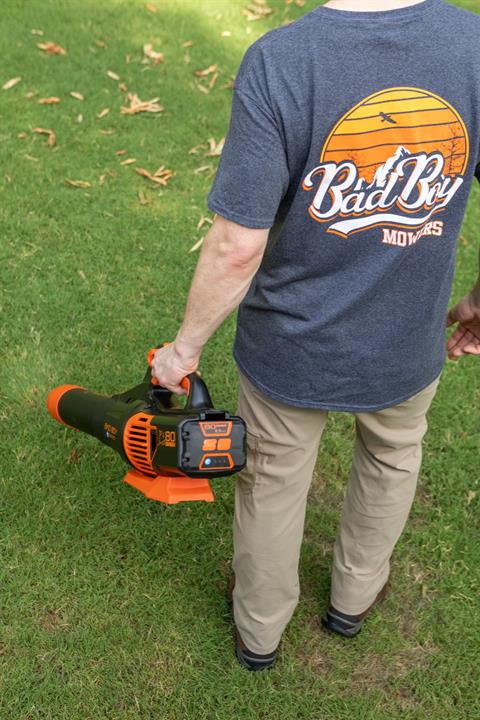 BadBoy E-Series  80V Handheld Blower With 2.5 Ah Battery in Rothschild, Wisconsin - Photo 3