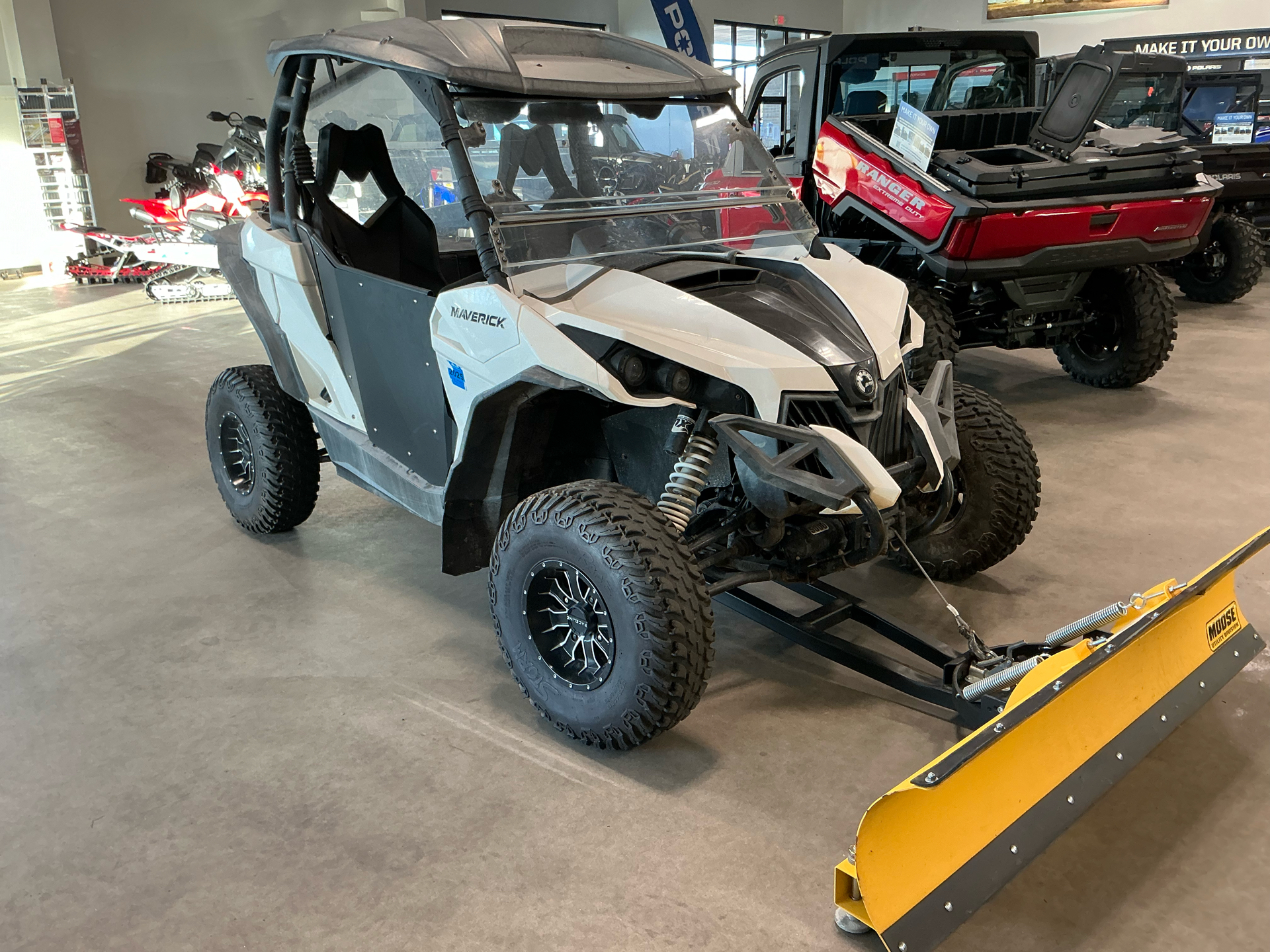 2014 Can-Am Maverick™ 1000R in Rothschild, Wisconsin - Photo 10