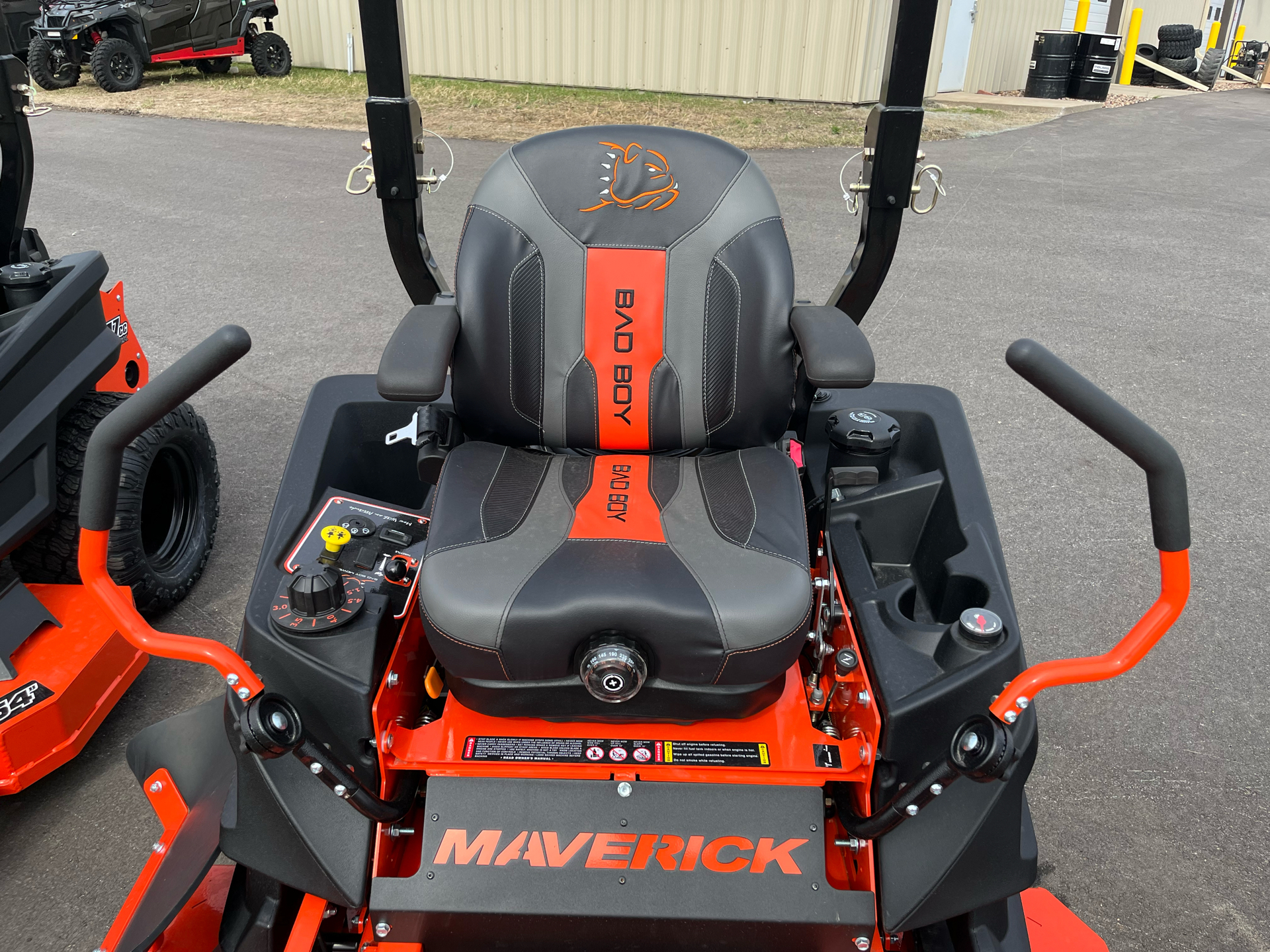 2022 Bad Boy Mowers Maverick 54 in. Briggs CXI27 27 hp in Rothschild, Wisconsin - Photo 7