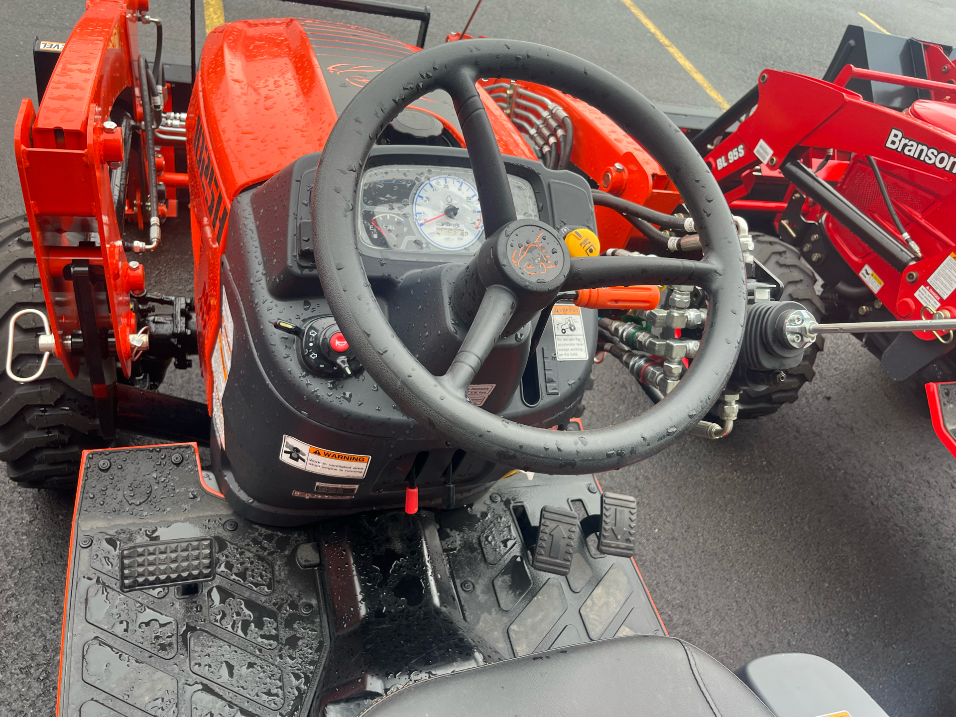 2023 Bad Boy Tractors 10 Series, 25HP, W/105 Loader in Rothschild, Wisconsin - Photo 7