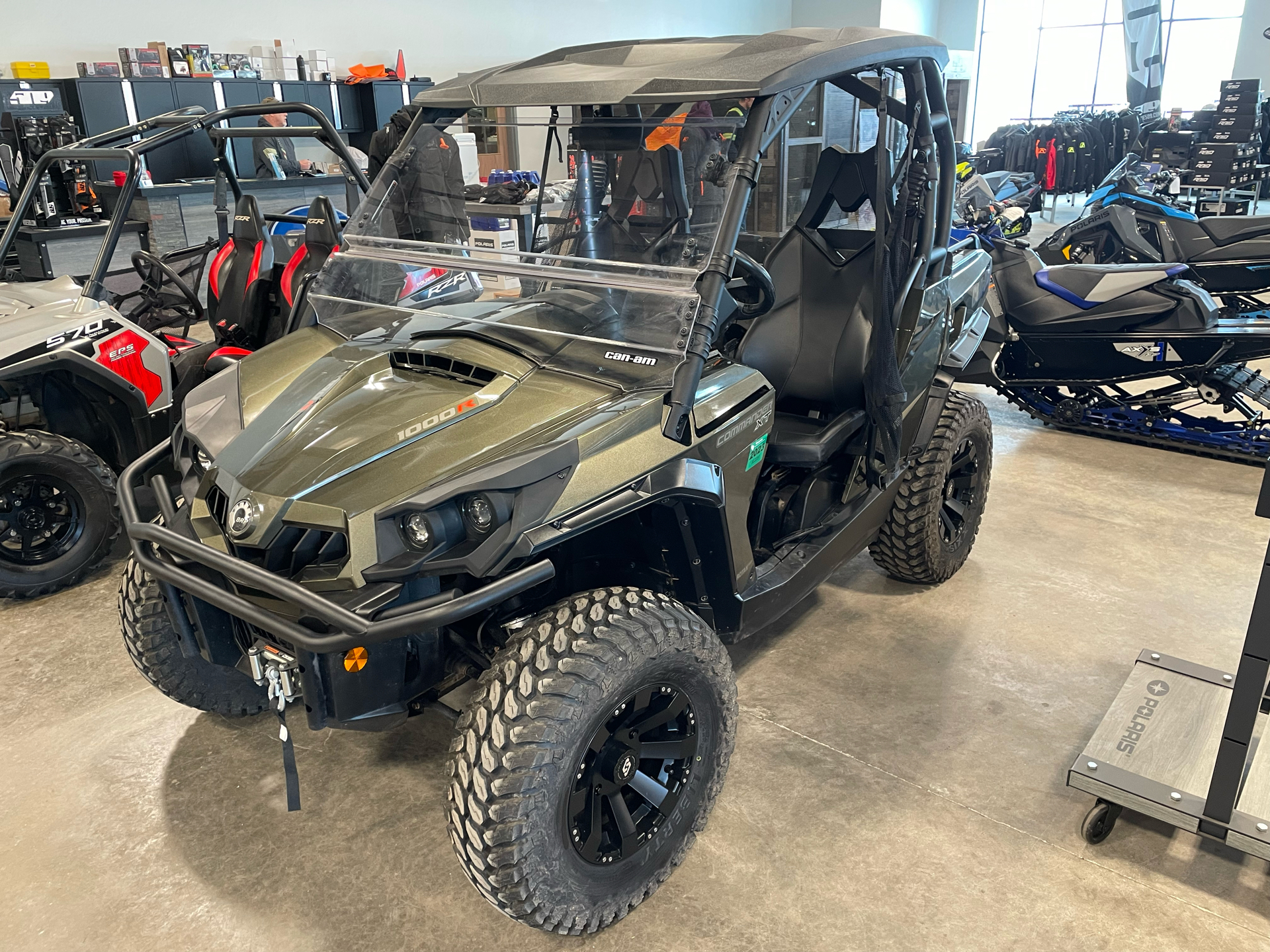 2019 Can-Am Commander XT 1000R in Rothschild, Wisconsin - Photo 2