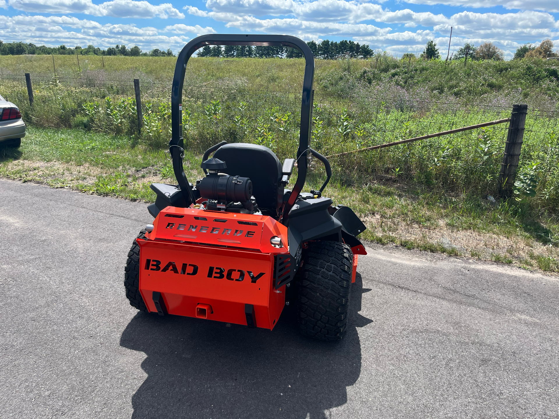 2022 Bad Boy Mowers Renegade Gas 61 in. Vanguard EFI 37 hp in Rothschild, Wisconsin - Photo 6