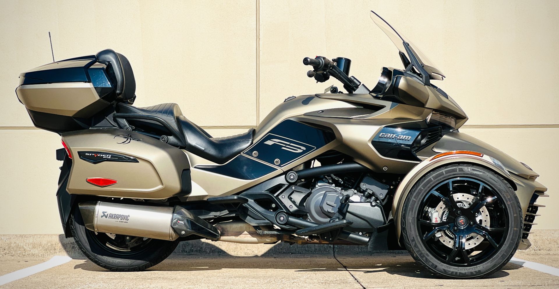 2021 Can-Am Spyder F3 Limited in Plano, Texas - Photo 2