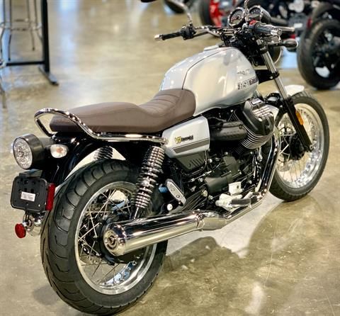 2022 Moto Guzzi V7 Special E5 in Plano, Texas - Photo 4