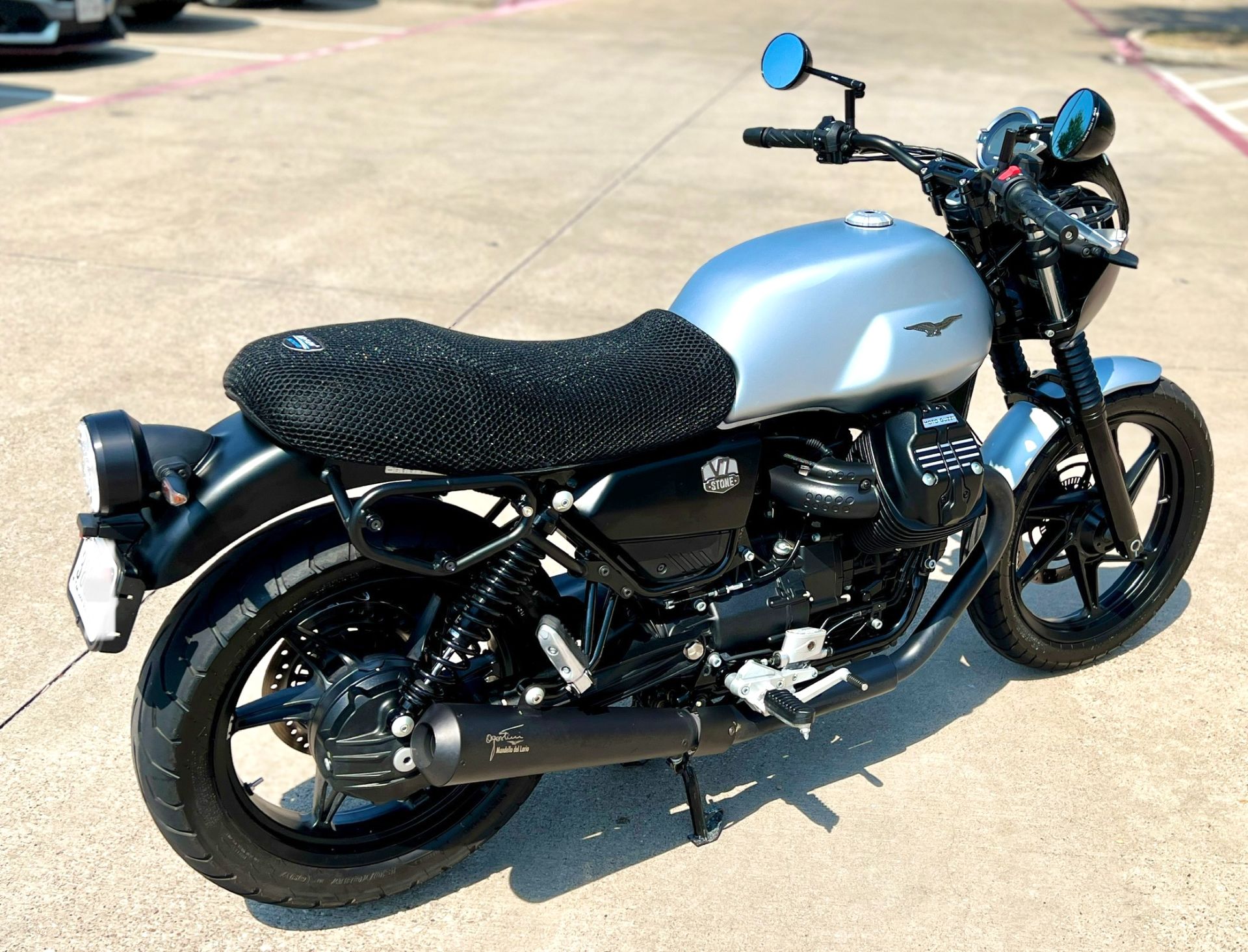 2021 Moto Guzzi V7 Stone E5 in Plano, Texas - Photo 2