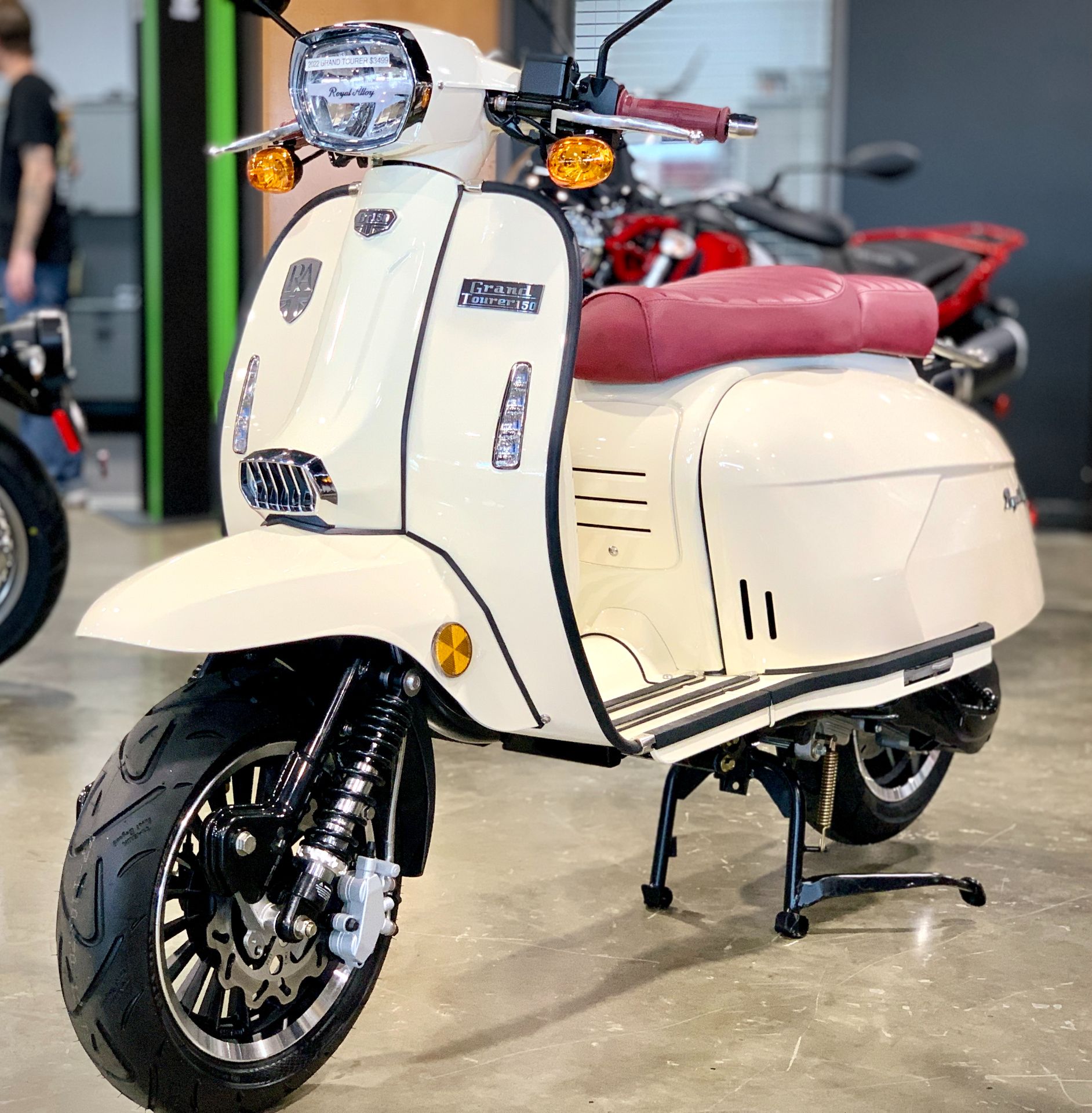2022 Genuine Scooters Grand Tourer 150 in Plano, Texas - Photo 3