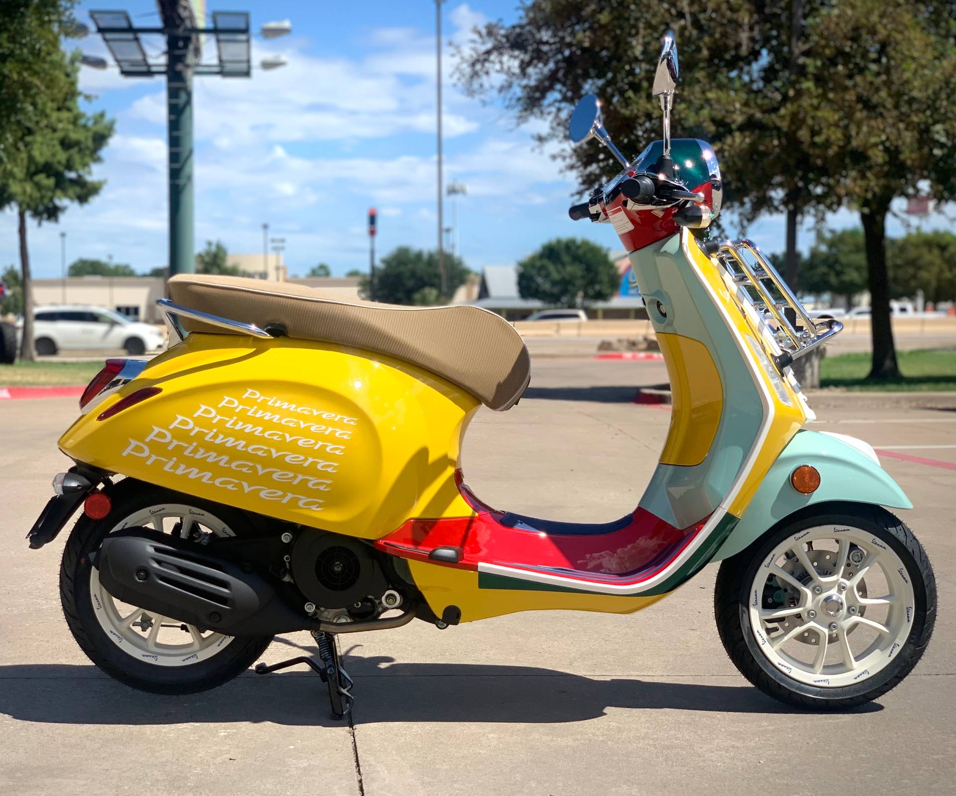 New 2021 Vespa Primavera Sean Wotherspoon 150 | Scooters ...