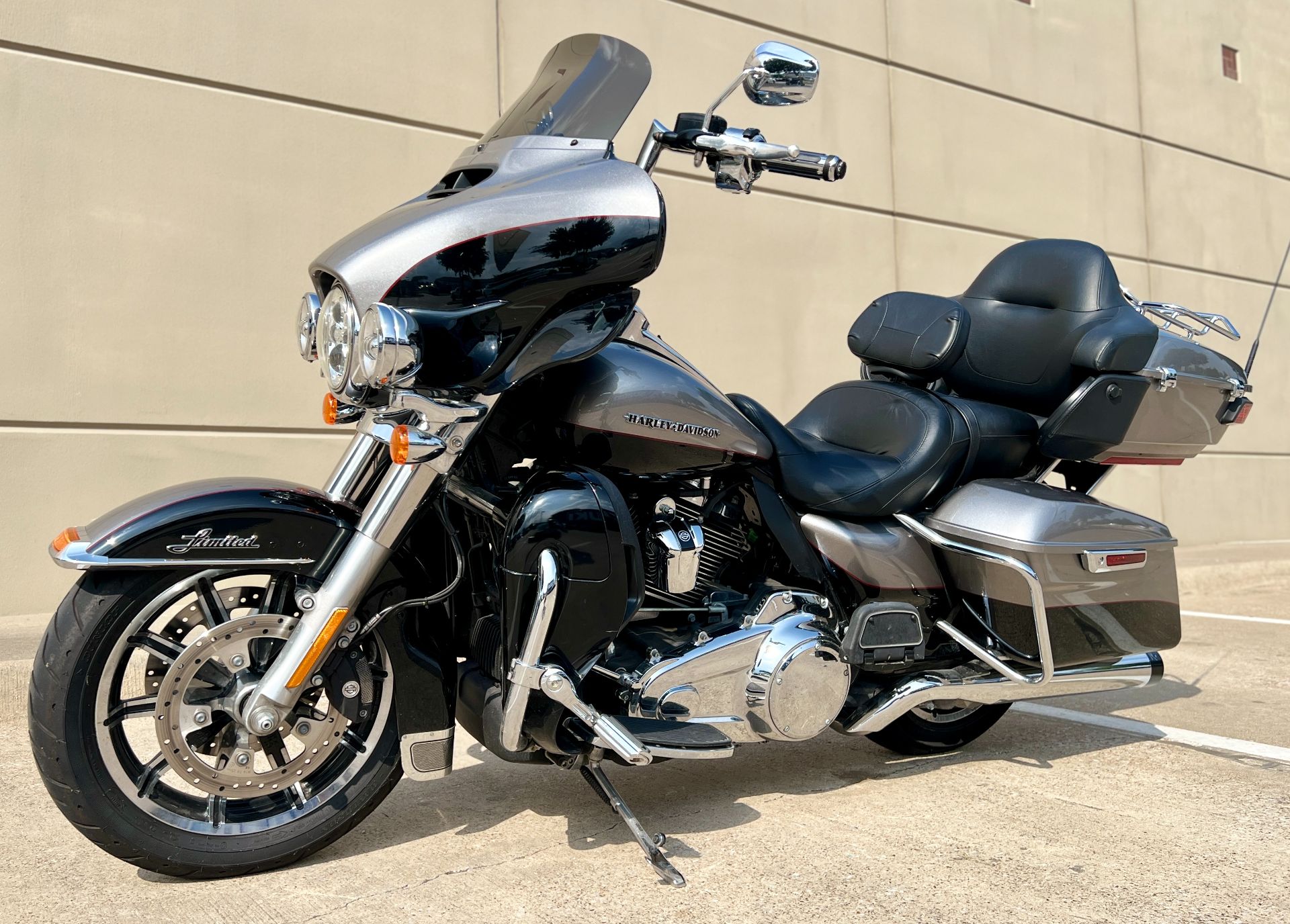 2017 Harley-Davidson Ultra Limited in Plano, Texas - Photo 5