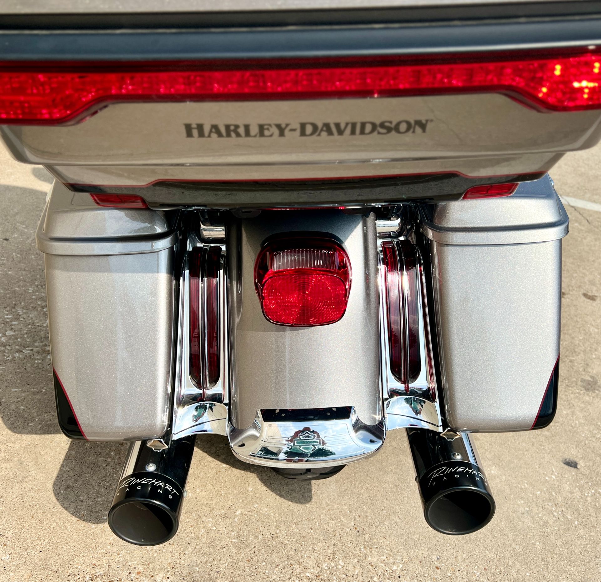 2017 Harley-Davidson Ultra Limited in Plano, Texas - Photo 9