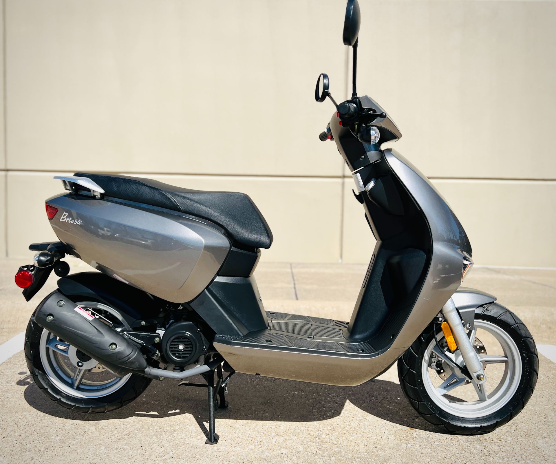 2021 Genuine Scooters Brio 50i in Plano, Texas - Photo 1