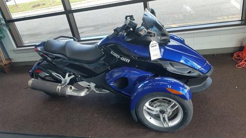 2010 Can-Am Spyder® RS SM5 in Bear, Delaware - Photo 1