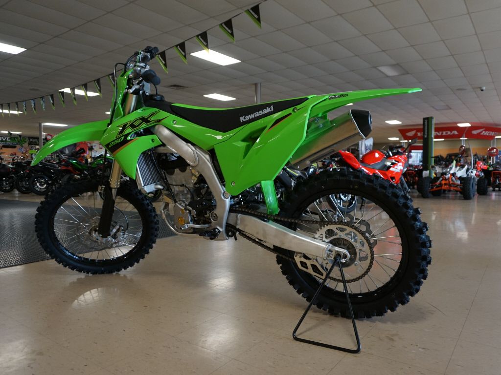 2022 Kawasaki KX 250 in Everett, Pennsylvania - Photo 3