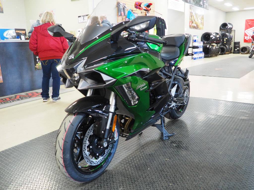 2021 Kawasaki Ninja H2 SX SE+ in Everett, Pennsylvania - Photo 2