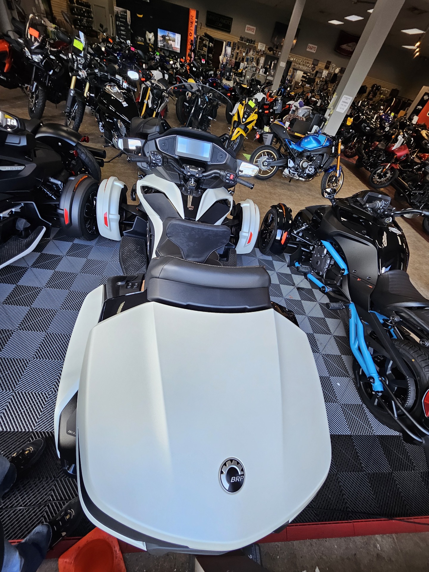 2024 Can-Am SPYDER RT SEA-TO-SKY in Mineola, New York - Photo 4