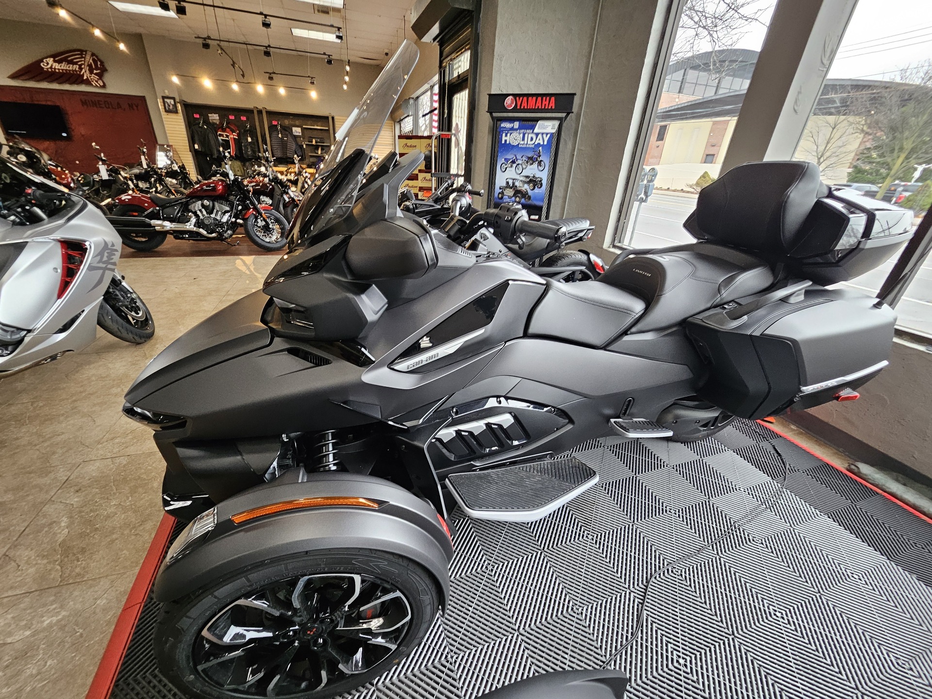 2023 Can-Am Spyder RT Limited in Mineola, New York - Photo 3
