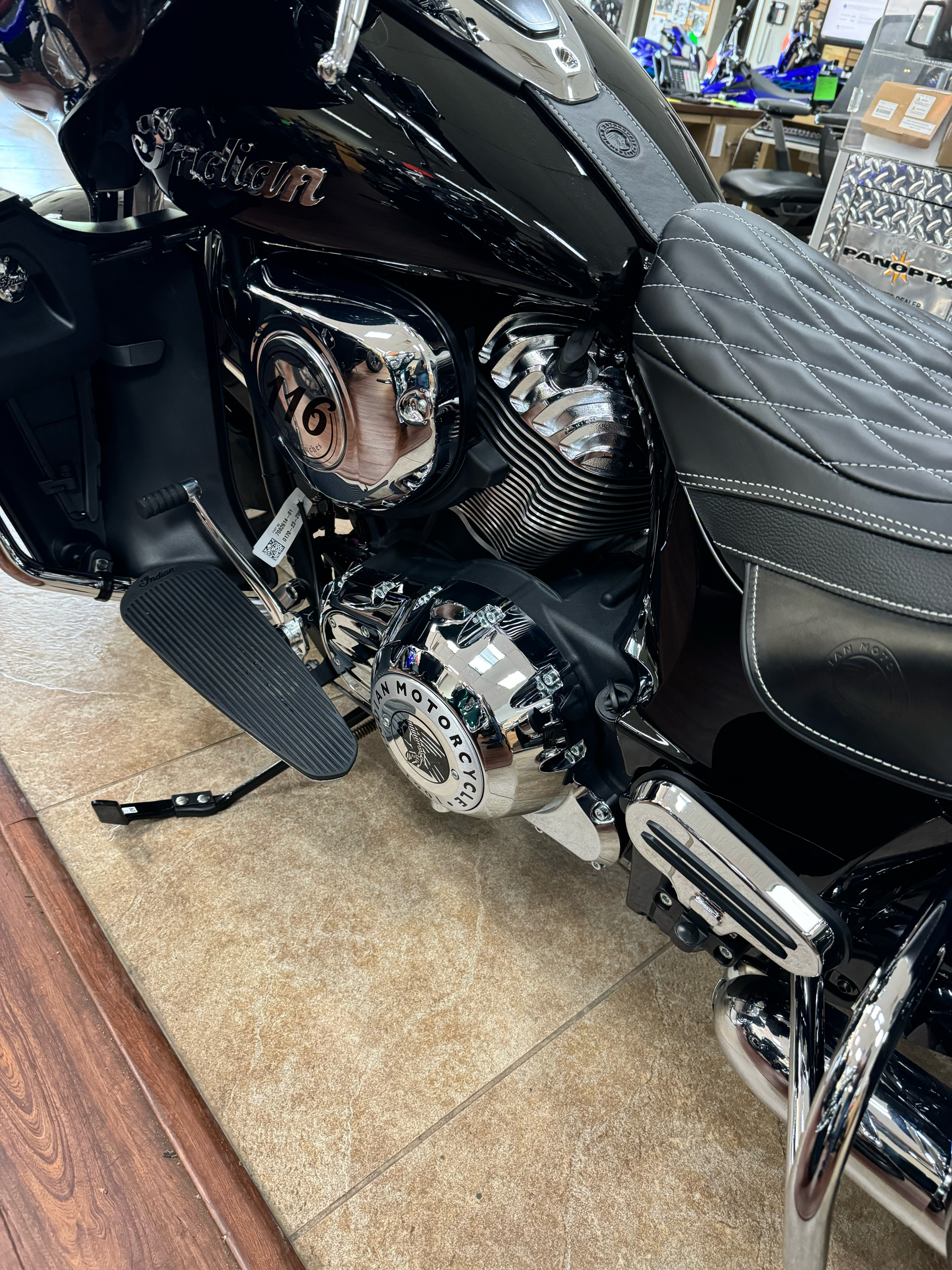 2024 Indian Motorcycle Roadmaster® with PowerBand Audio Package in Mineola, New York - Photo 18